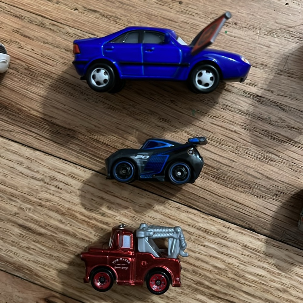 Cars - Picture 6 of 7